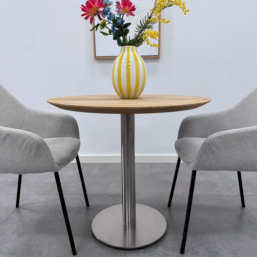 Gietijzeren (horeca)tafel onderstel rond RVS look - op voet - diameter 8 cm - 72 cm hoog - diameter 43 cm (voet)plaatafmeting - RVS look (glad) gecoat Gietijzeren (horeca)tafel onderstel rond RVS look - op voet - diameter 8 cm - 72 cm hoog - diameter 43 cm (voet)plaatafmeting - RVS look (glad) gecoat