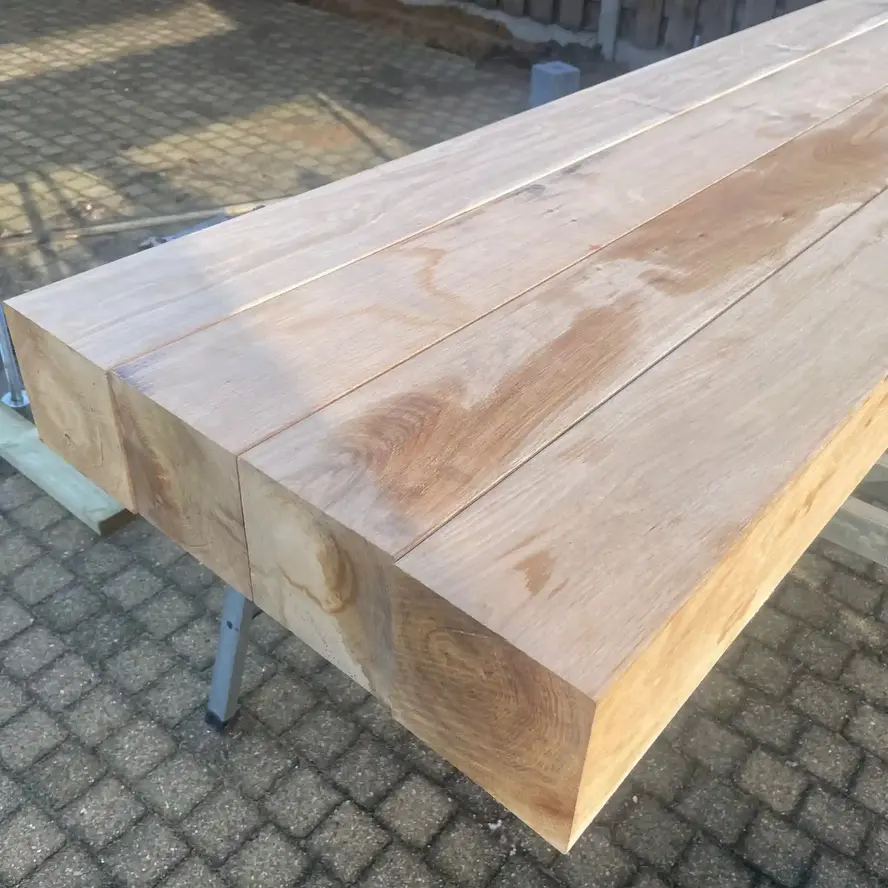 Eiken balk - 140x140 mm - geschaafd - balk voor buiten - eikenhout AD 20-25% Eiken balk - 140x140 mm - geschaafd - balk voor buiten - eikenhout AD 20-25%