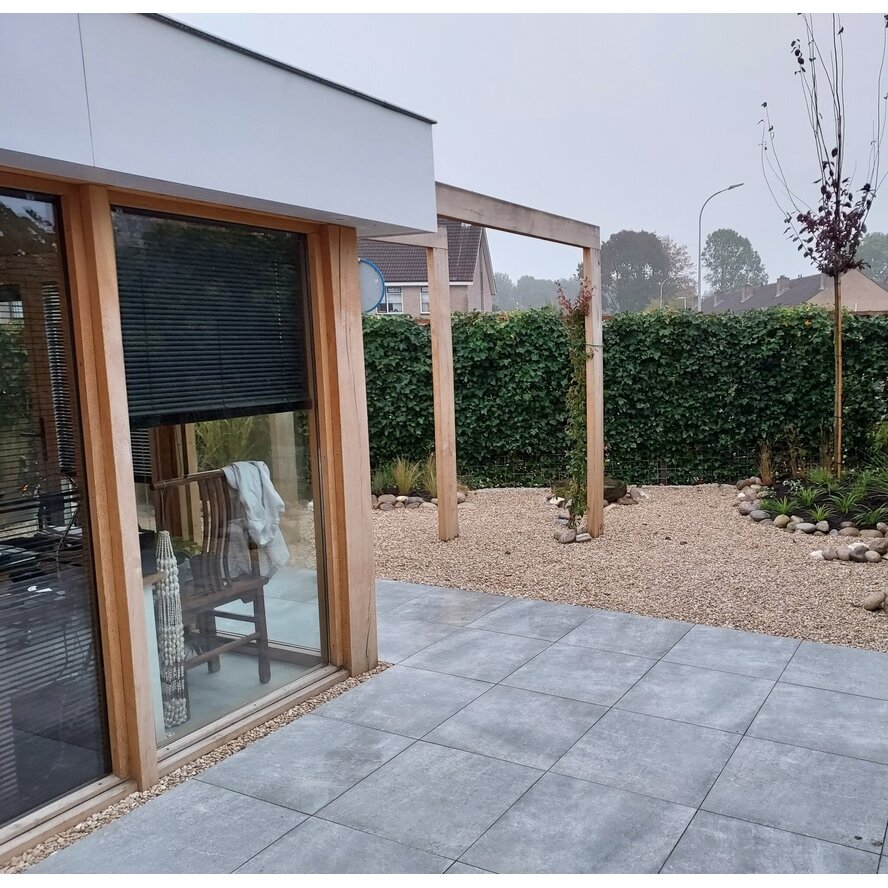 Eiken balk - 170x170 mm - geschaafd - balk voor buiten - eikenhout AD 20-25% Eiken balk - 170x170 mm - geschaafd - balk voor buiten - eikenhout AD 20-25%