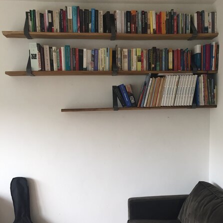 Oude eiken plank - 25x140 mm - gerookt - plank voor binnen / beschut buiten - verouderd eikenhout AD 20-25% Oude eiken plank - 25x140 mm - gerookt - plank voor binnen / beschut buiten - verouderd eikenhout AD 20-25%