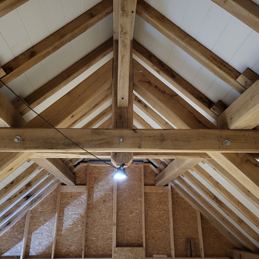 Oude eiken balk - 170x170 mm - rustiek geschaafde kanten - balk voor buiten - verouderd eikenhout AD 20-25% Oude eiken balk - 170x170 mm - rustiek geschaafde kanten - balk voor buiten - verouderd eikenhout AD 20-25%