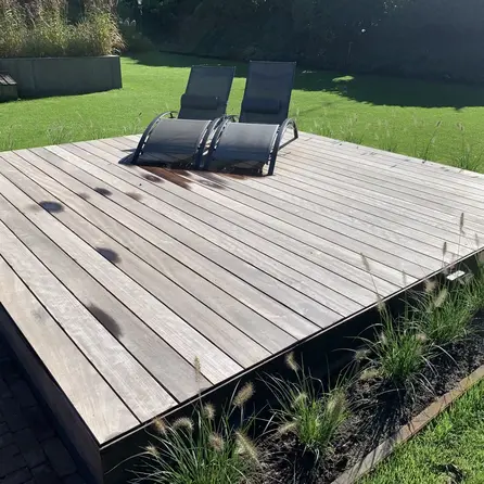 Padoek B-fix plank - 21x142 mm - geschaafd - B-fix rabat- & vlonderplank - padouk hardhout AD 20-25% Padoek B-fix plank - 21x142 mm - geschaafd - B-fix rabat- & vlonderplank - padouk hardhout AD 20-25%