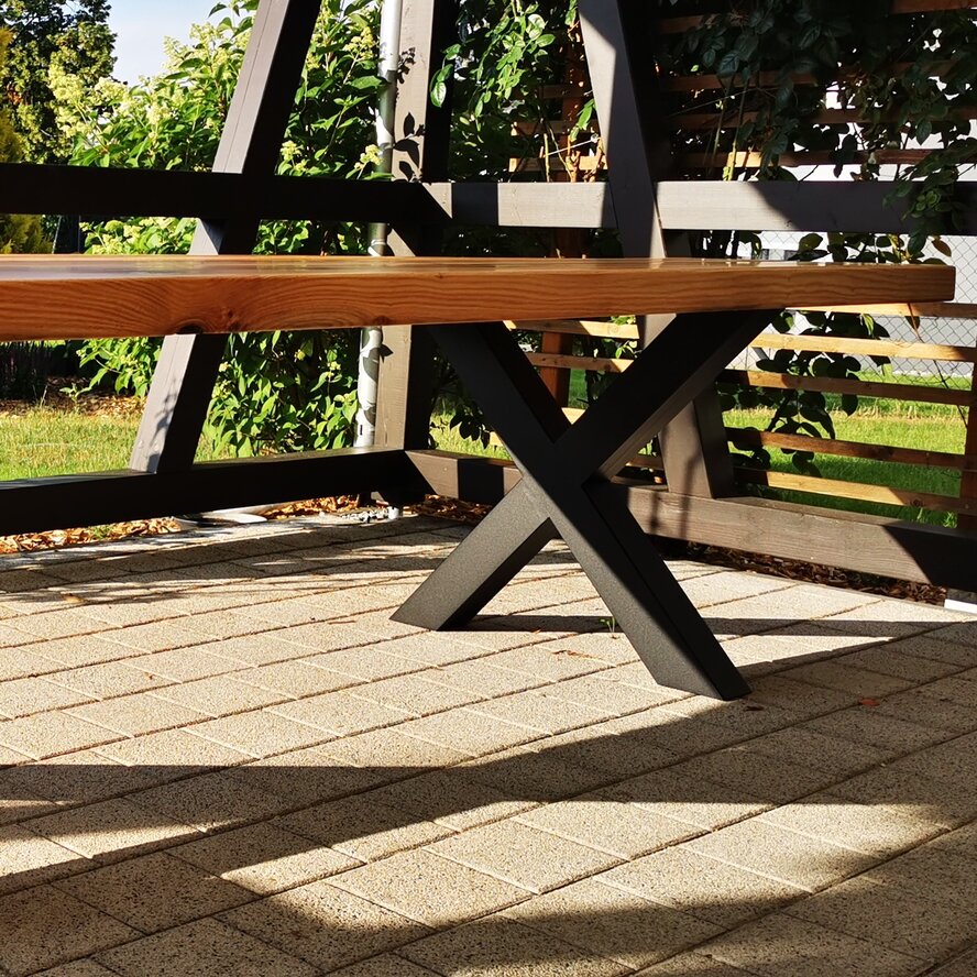 Zwarte stalen X-poten (set) - voor buiten - verzinkt & gecoat metaal - 10x10 cm - hoogte: 72 cm - breedte (montageplaat): 85 cm - X-tuintafel poot Zwarte stalen X-poten (set) - voor buiten - verzinkt & gecoat metaal - 10x10 cm - hoogte: 72 cm - breedte (montageplaat): 85 cm - X-tuintafel poot