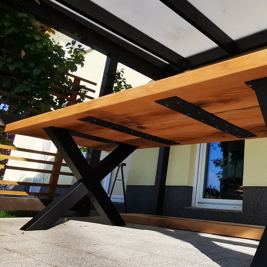 Zwarte stalen X-poten (set) - voor buiten - verzinkt & gecoat metaal - 10x10 cm - hoogte: 72 cm - breedte (montageplaat): 85 cm - X-tuintafel poot Zwarte stalen X-poten (set) - voor buiten - verzinkt & gecoat metaal - 10x10 cm - hoogte: 72 cm - breedte (montageplaat): 85 cm - X-tuintafel poot