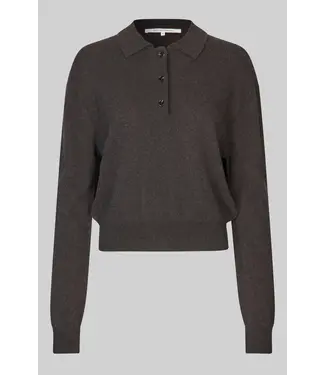 Second Female Vilena knit LS