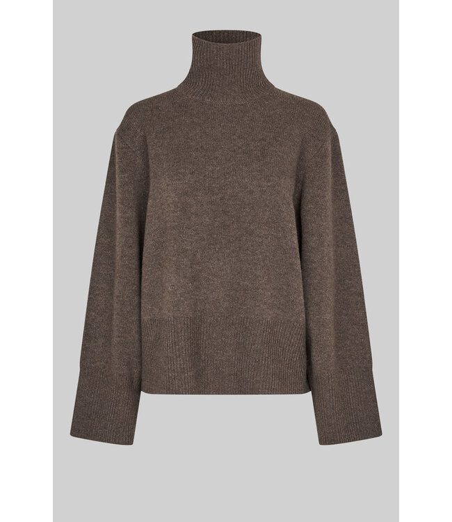 Second Female alpha knit t-neck