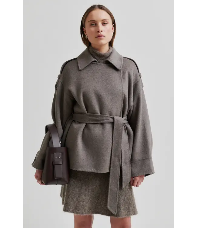 Second Female Walance belt jacket