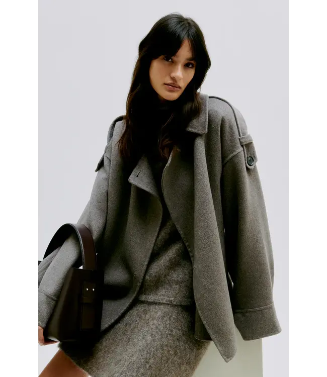 Second Female Walance belt jacket