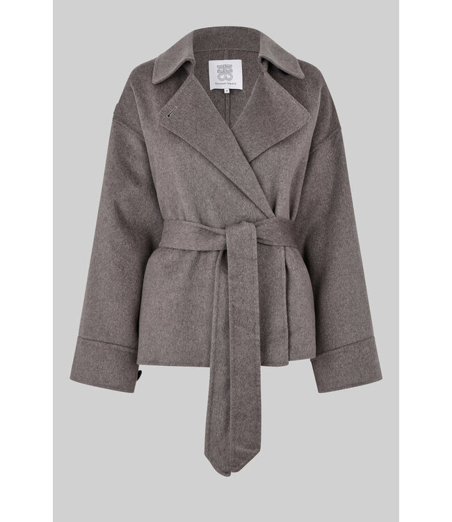 Second Female Walance belt jacket