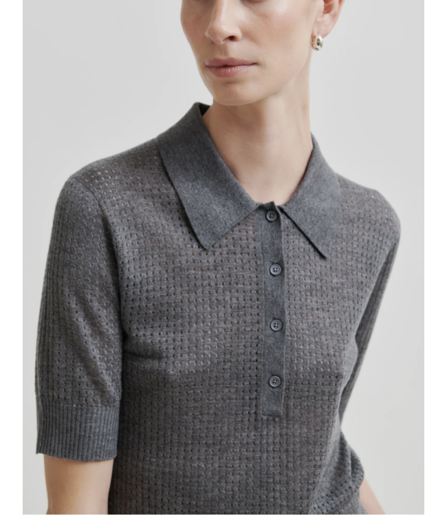 Second Female Annika knit SS