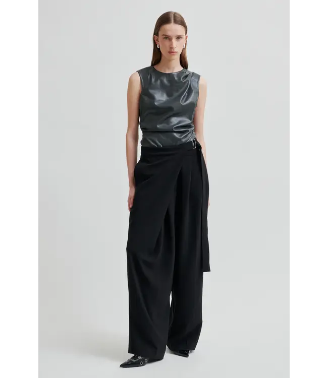 Second Female Seerie top