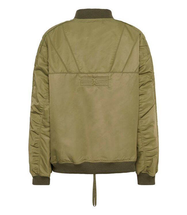 Gestuz aurora bomber