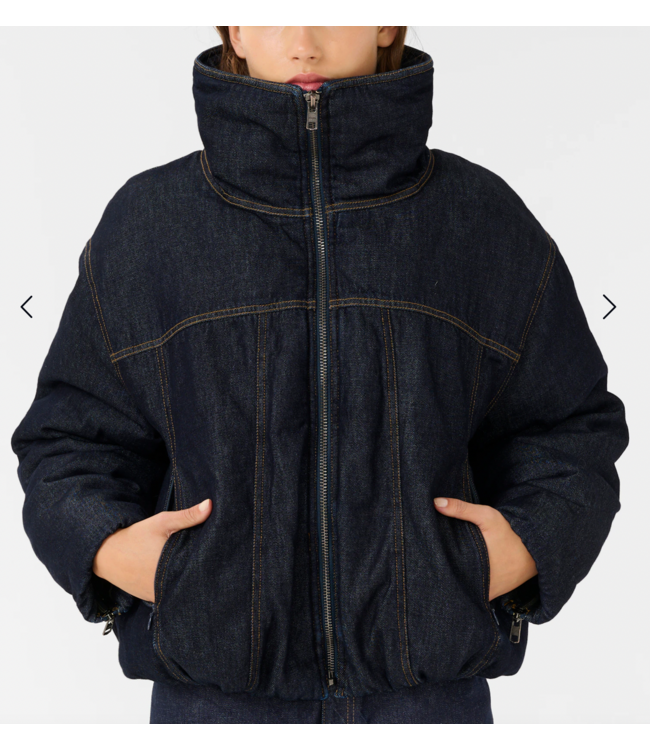 Gestuz Rinova puffer