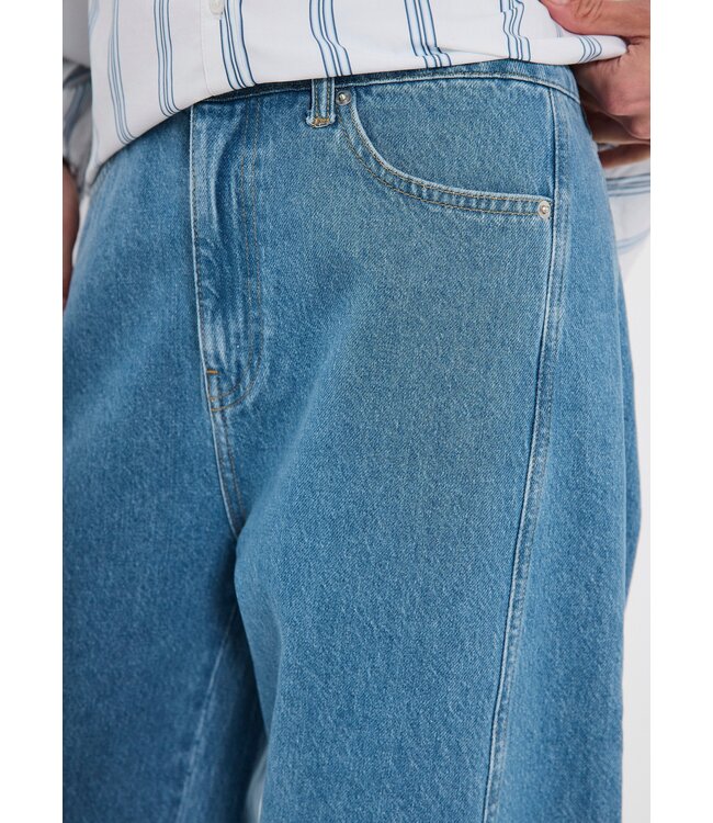 Norr Kenzie Barrel Jeans