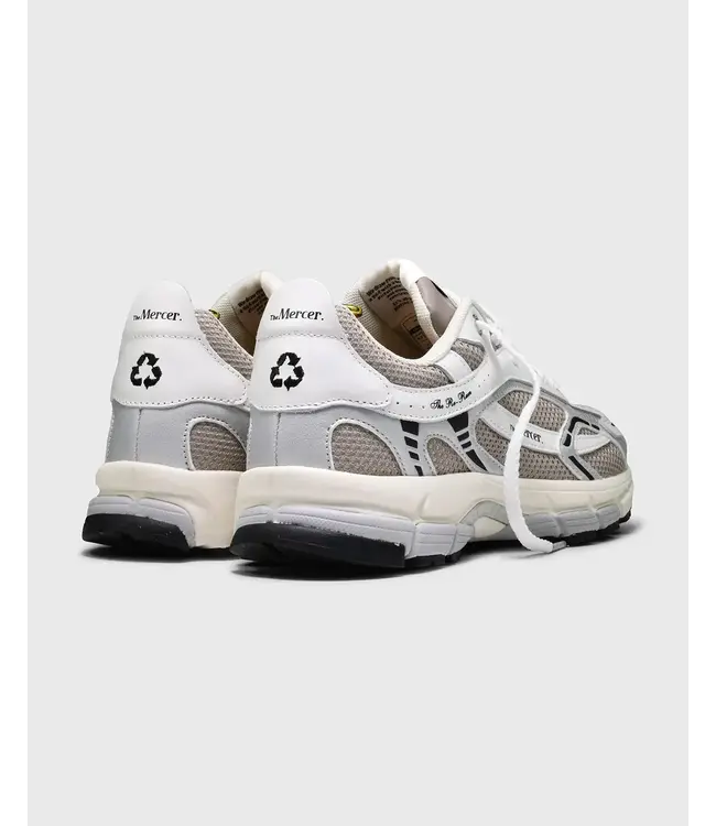 Mercer Amsterdam The Re-Run White Silver / size 38