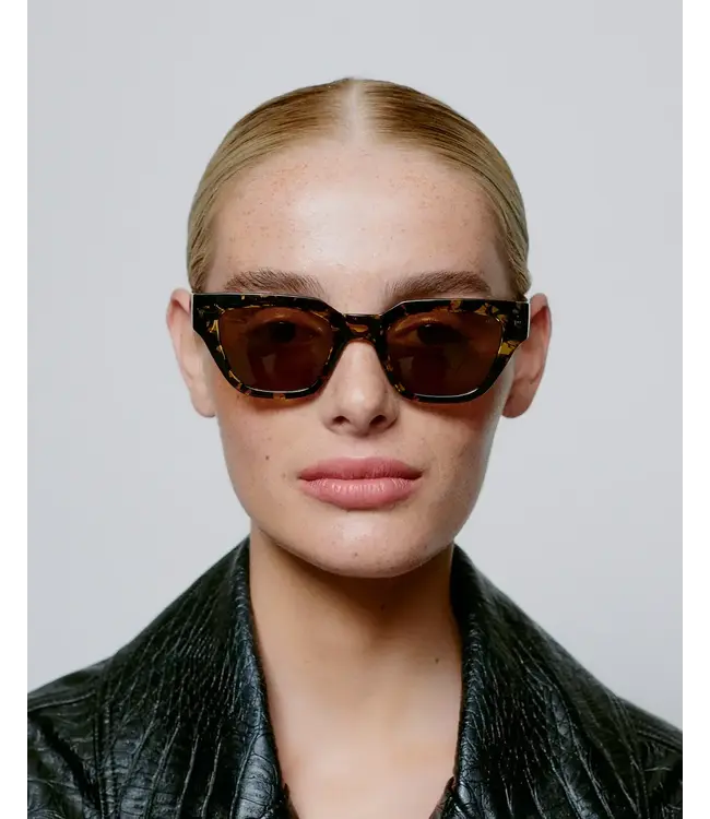 A.Kjaerbede Kaws - Yellow Tortoise