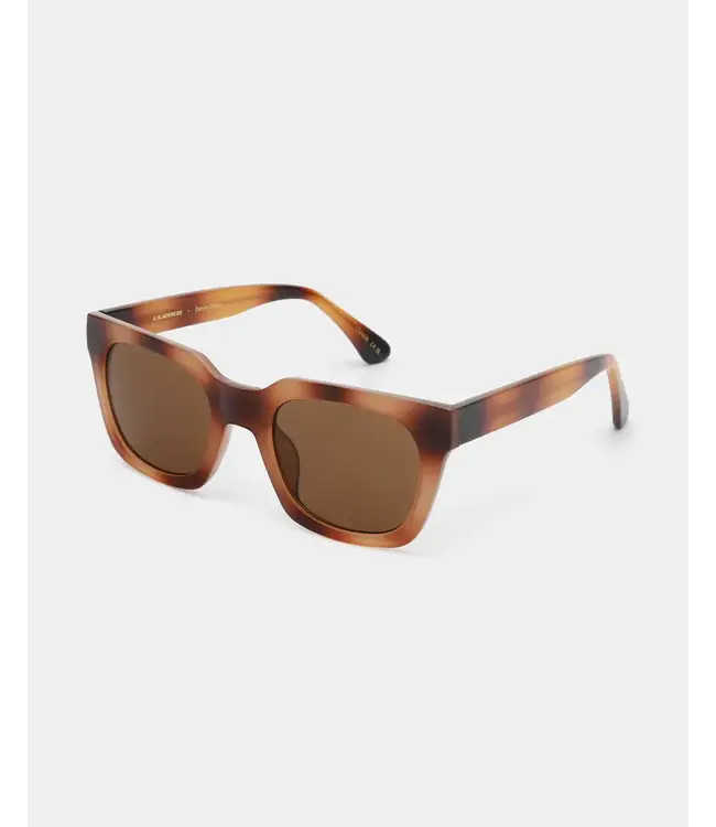 A.Kjaerbede Nancy - Demi Brown