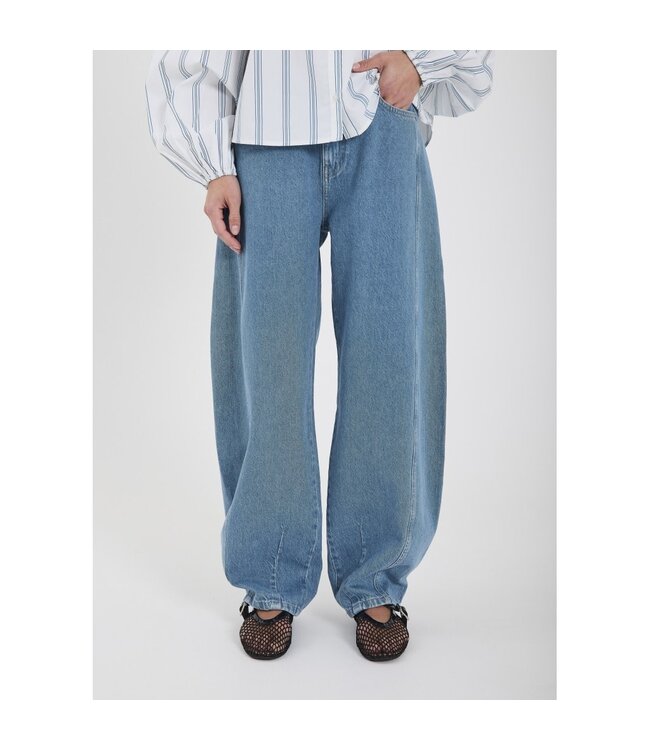 Norr Kenzie Barrel Jeans