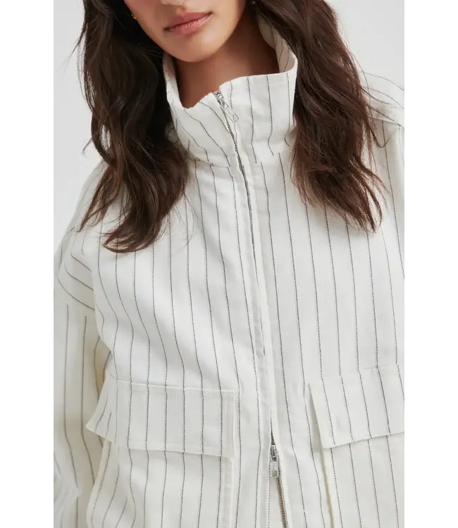 Second Female Ciliss Jacket