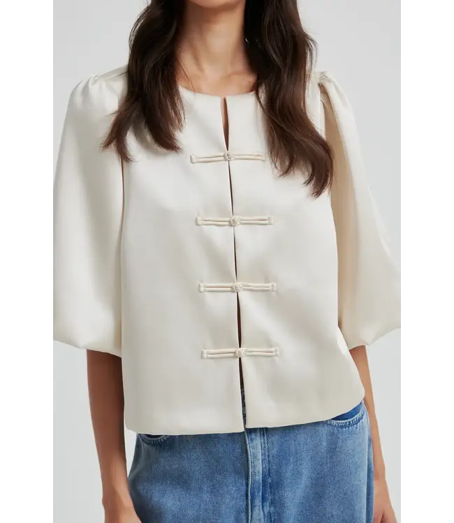 Second Female Perlla New Blouse