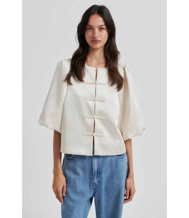 Second Female Perlla New Blouse