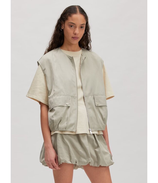 EDITED Veronica Vest