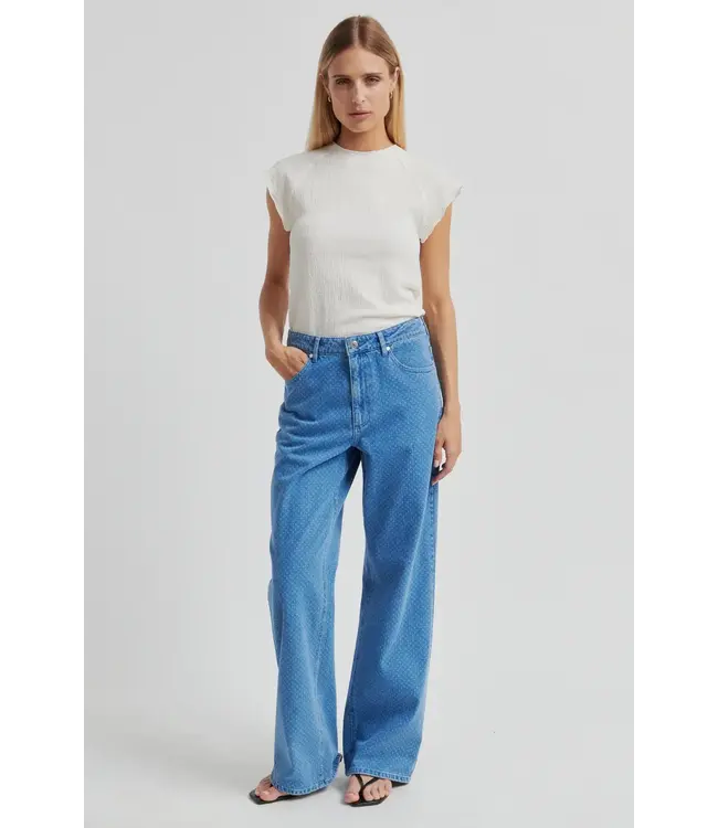 Second Female Paria Tee