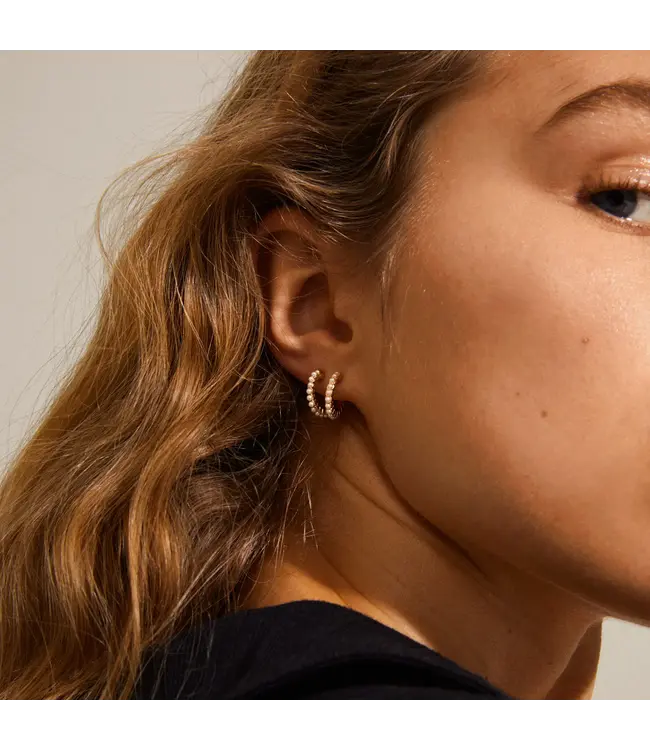 Pilgrim EKTA pearl huggie hoop earrings gold-plated