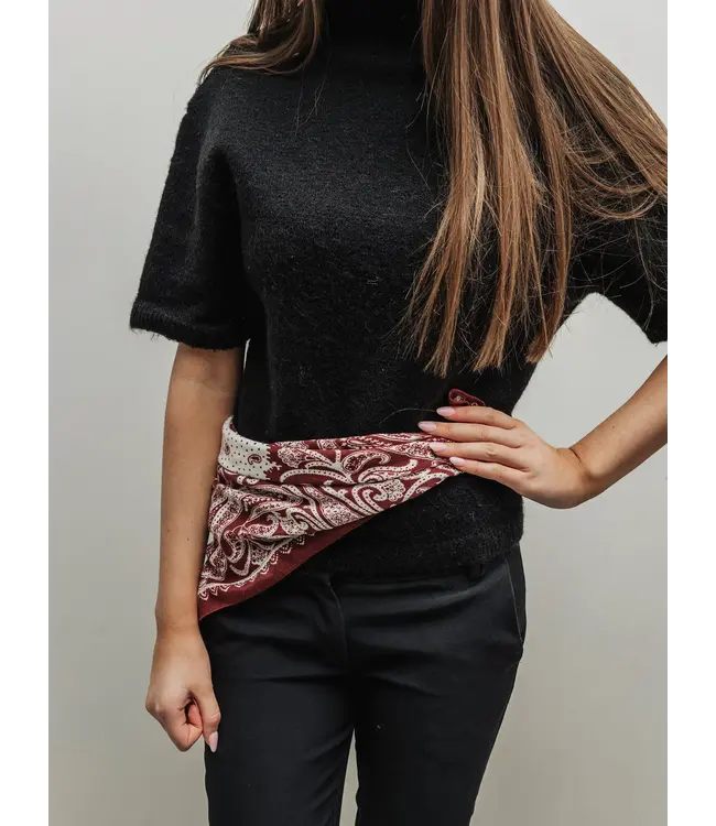 BOW19 Paisley Scarf cognac