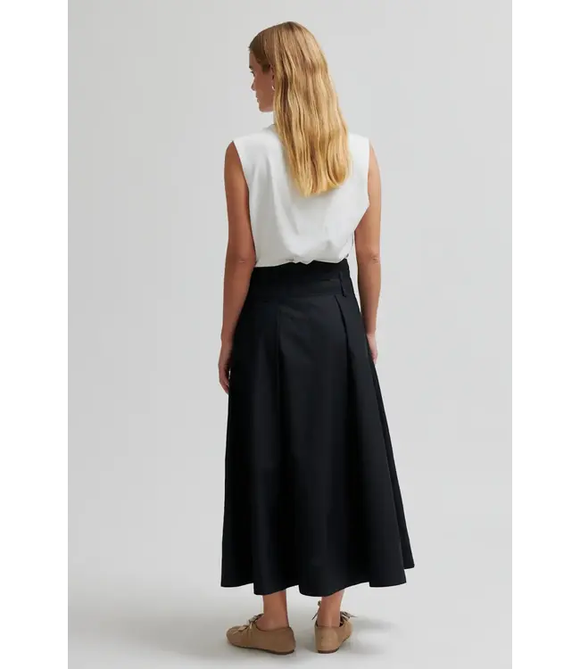 Second Female Larkini Skirt