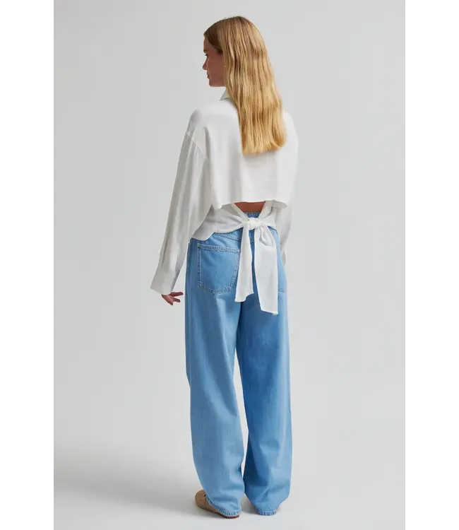 Second Female Veno Shirt