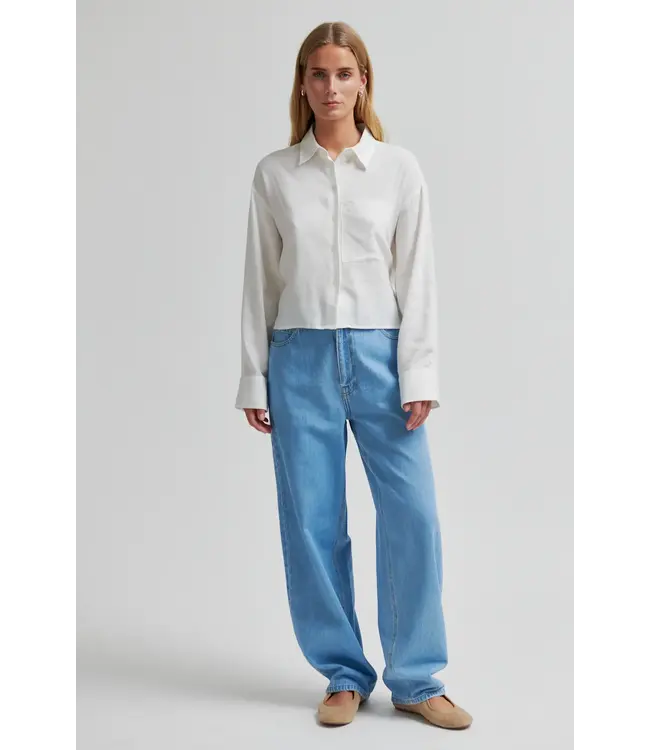 Second Female Veno Shirt