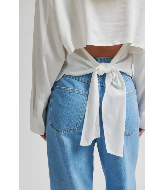 Second Female Veno Shirt