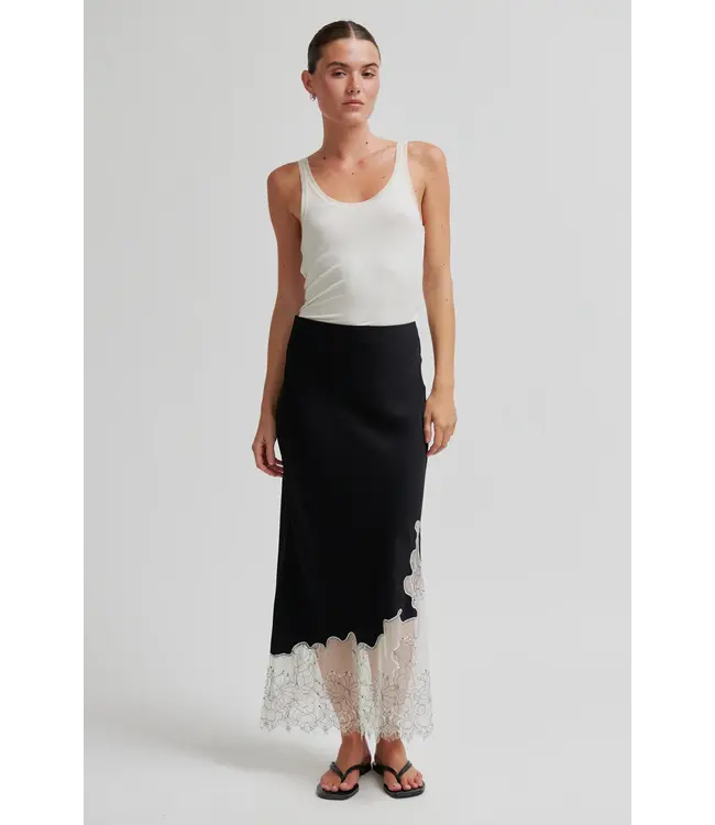 Second Female Wila Skirt