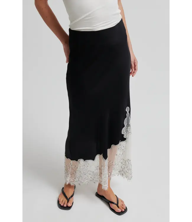 Second Female Wila Skirt