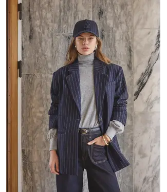 Co’Couture Naida pin power blazer
