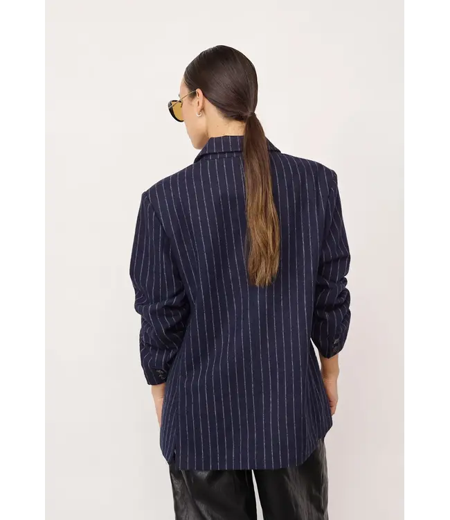 Co’Couture Naida pin power blazer