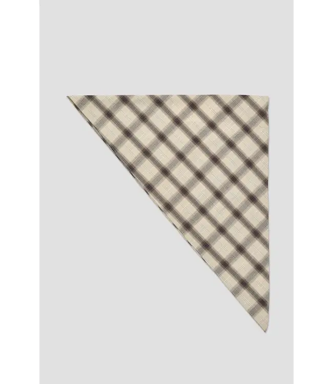 Second Female Liria Scarf