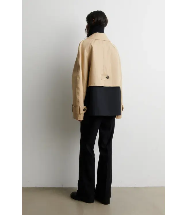 Second Female Aiva Jacket