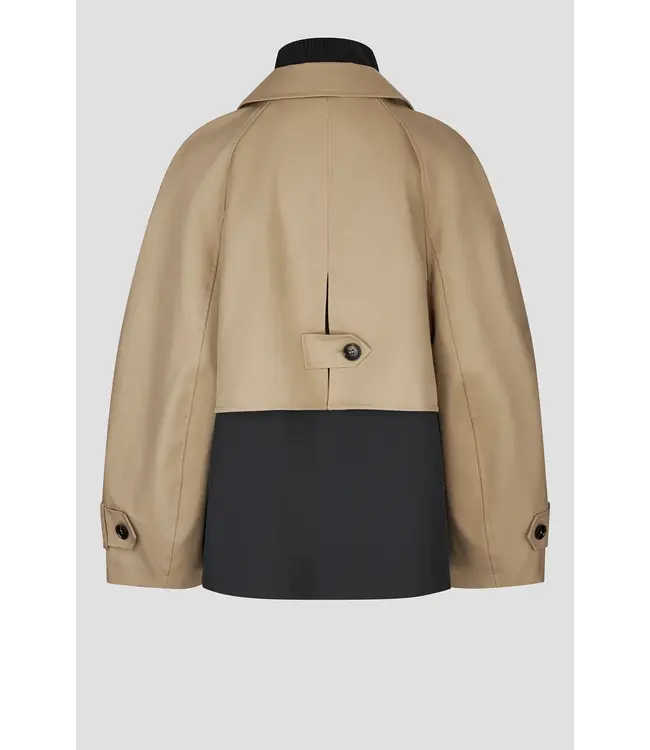 Second Female Aiva Jacket