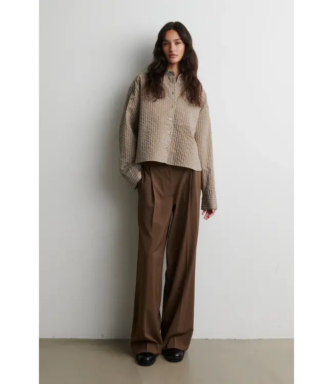 Second Female Vena Cropped Shirt