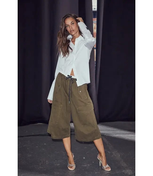 Haute L'Amitié Pull On Cargo Bermudas