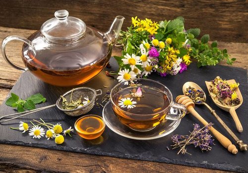 Biologische Kruiden, specerijen en bloemen ( tisane) Biologische Kruiden, specerijen en bloemen ( tisane)