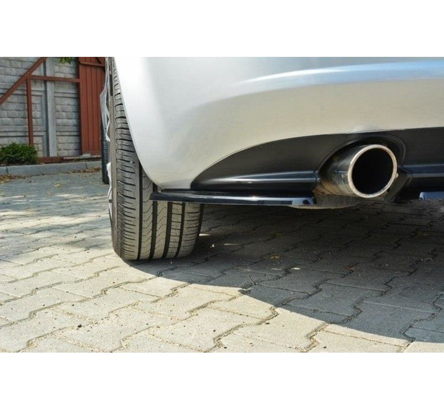 Maxton Design CENTRAL REAR DIFFUSER ALFA ROMEO 159 (without vertical bars)