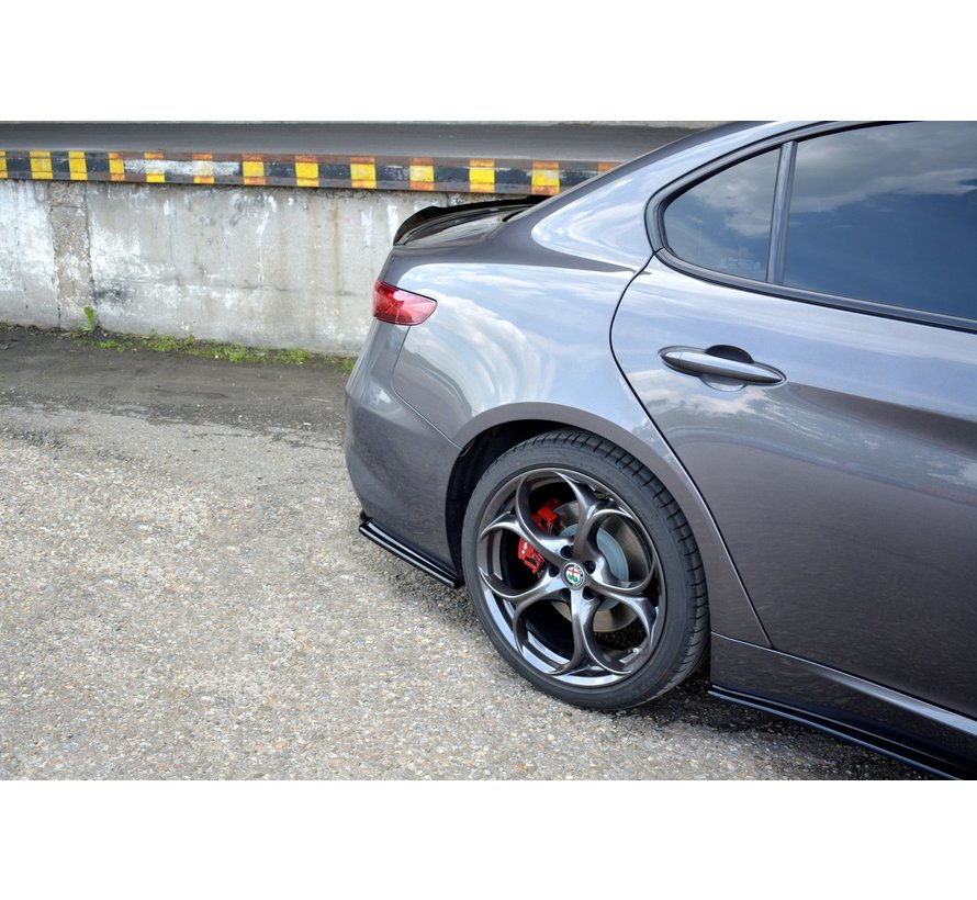 Maxton Design REAR SIDE SPLITTERS ALFA ROMEO GIULIA VELOCE