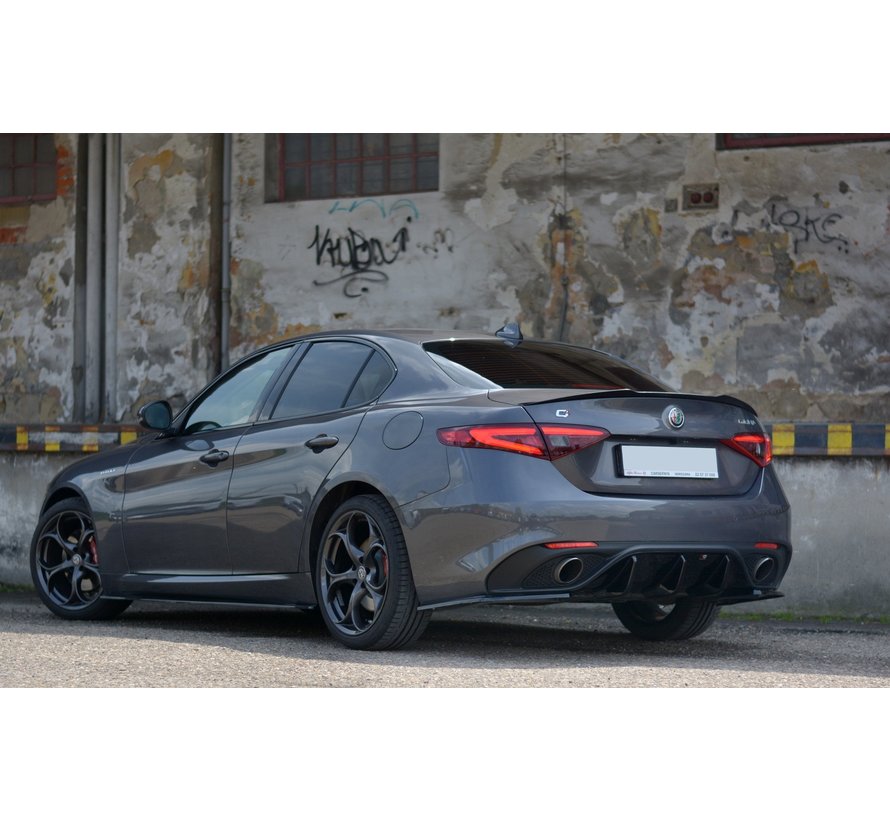 Maxton Design REAR SIDE SPLITTERS ALFA ROMEO GIULIA VELOCE