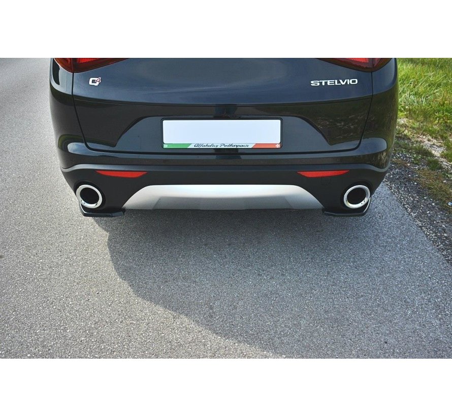 Maxton Design REAR SIDE SPLITTERS Alfa Romeo Stelvio