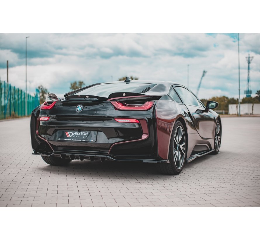 Maxton Design CENTRAL REAR DIFFUSER (with vertical bars) BMW i8