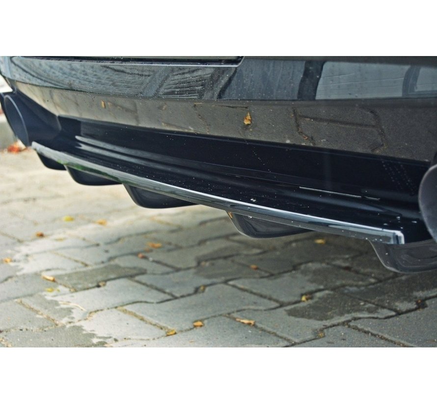 Maxton Design CENTRAL REAR DIFFUSER BMW 5 F11 M-PACK (fits two double exhaust ends)