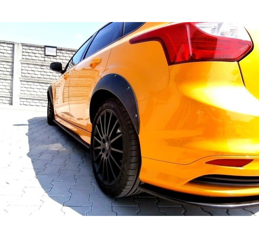 Maxton Design Fenders Extension Ford Focus ST Mk3